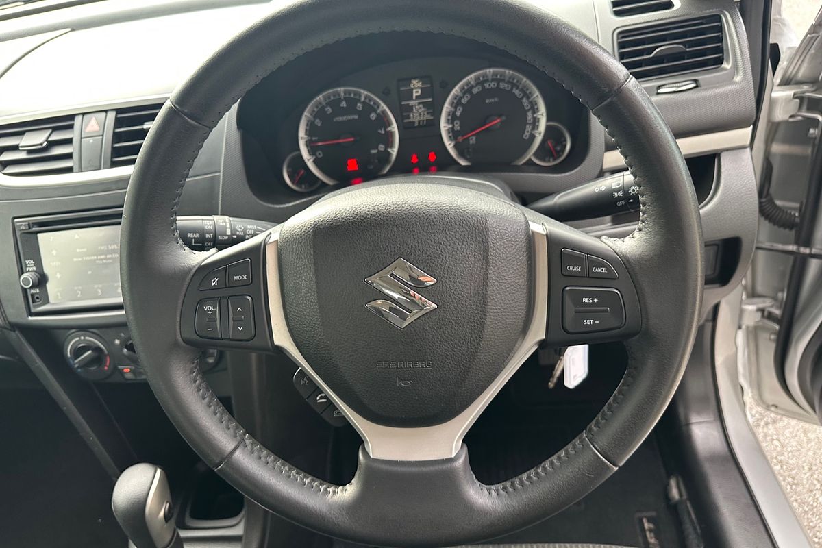 2015 Suzuki Swift GL Navigator FZ