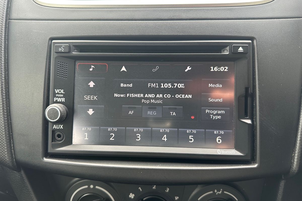 2015 Suzuki Swift GL Navigator FZ