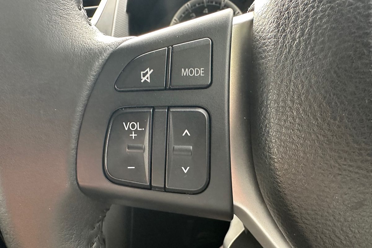 2015 Suzuki Swift GL Navigator FZ