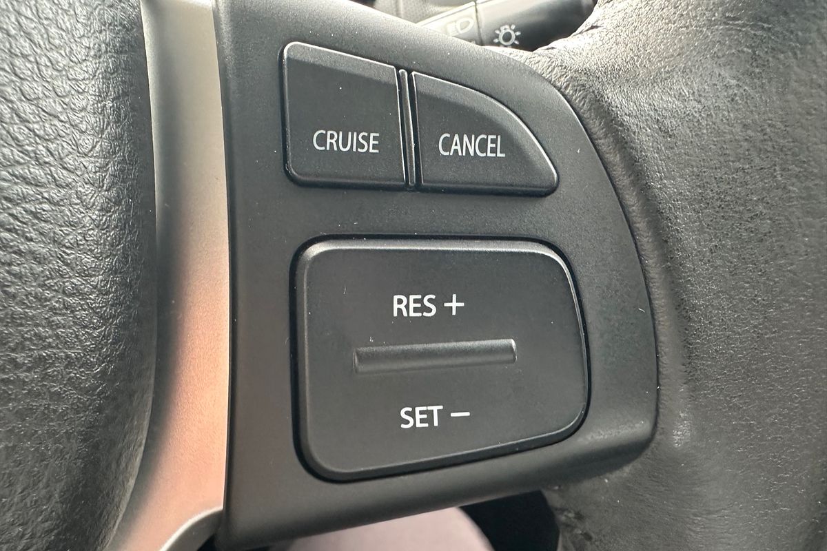 2015 Suzuki Swift GL Navigator FZ