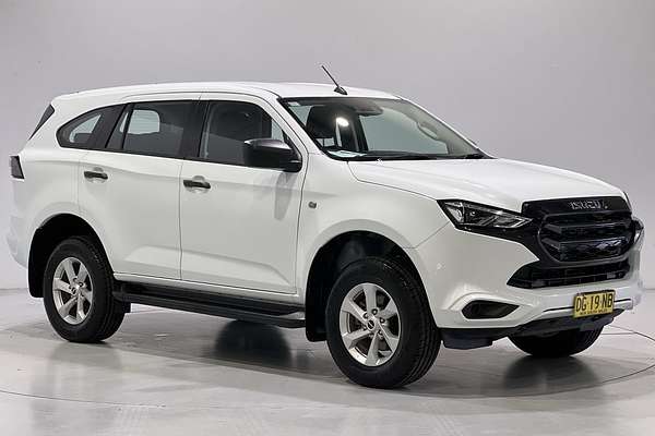 2022 Isuzu MU-X LS-M