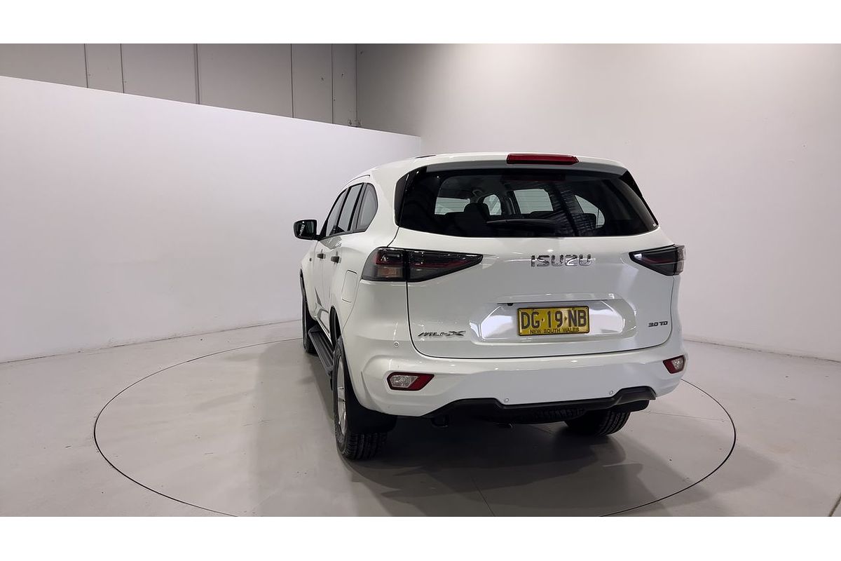 2022 Isuzu MU-X LS-M