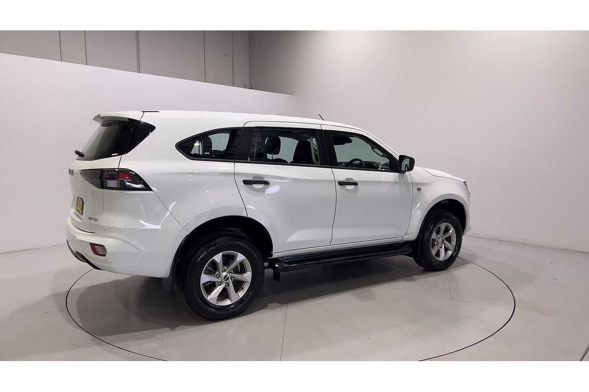 2022 Isuzu MU-X LS-M