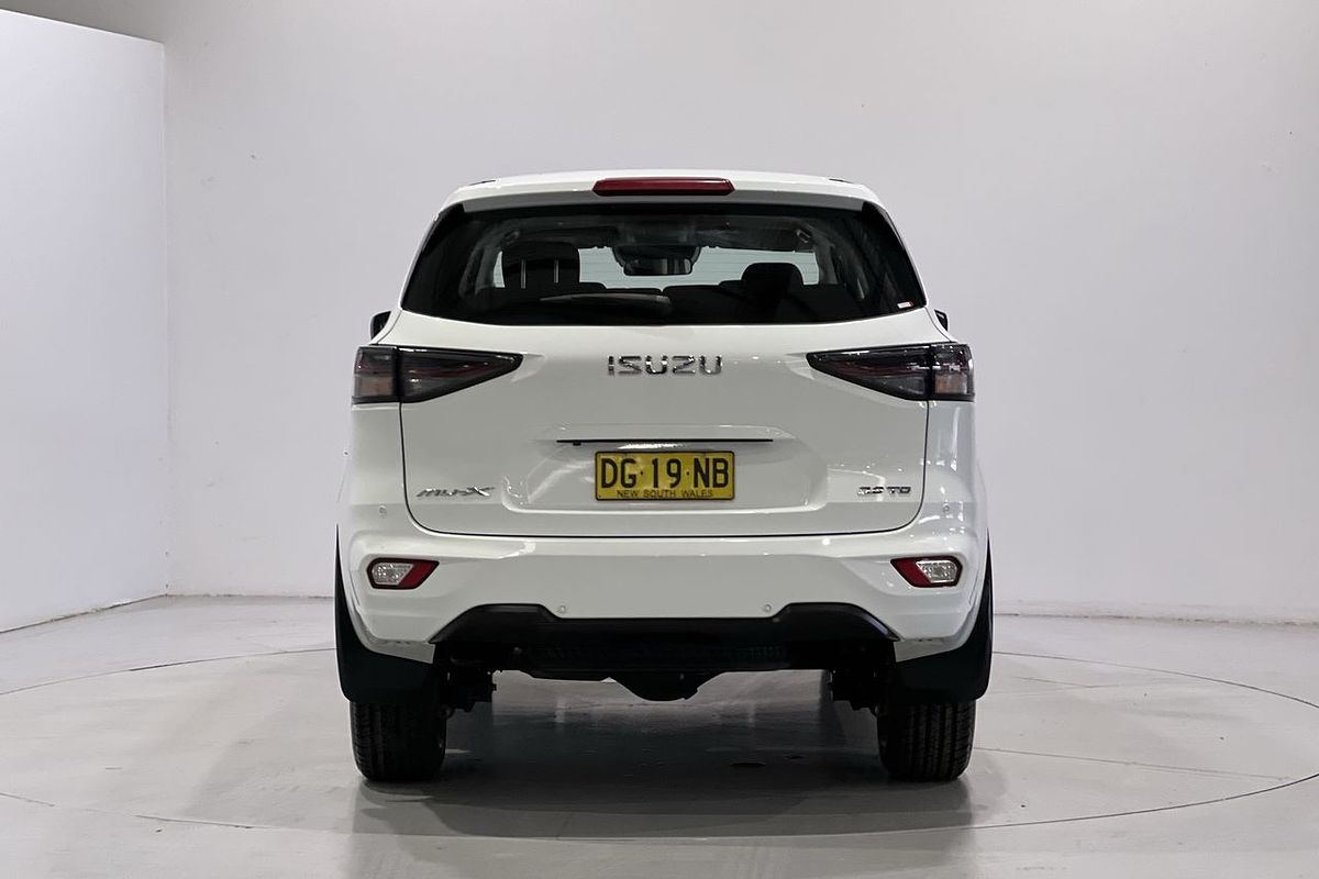 2022 Isuzu MU-X LS-M
