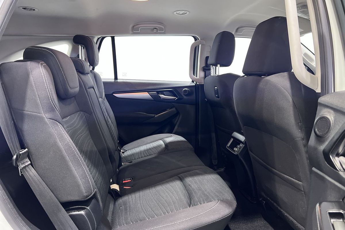 2022 Isuzu MU-X LS-M