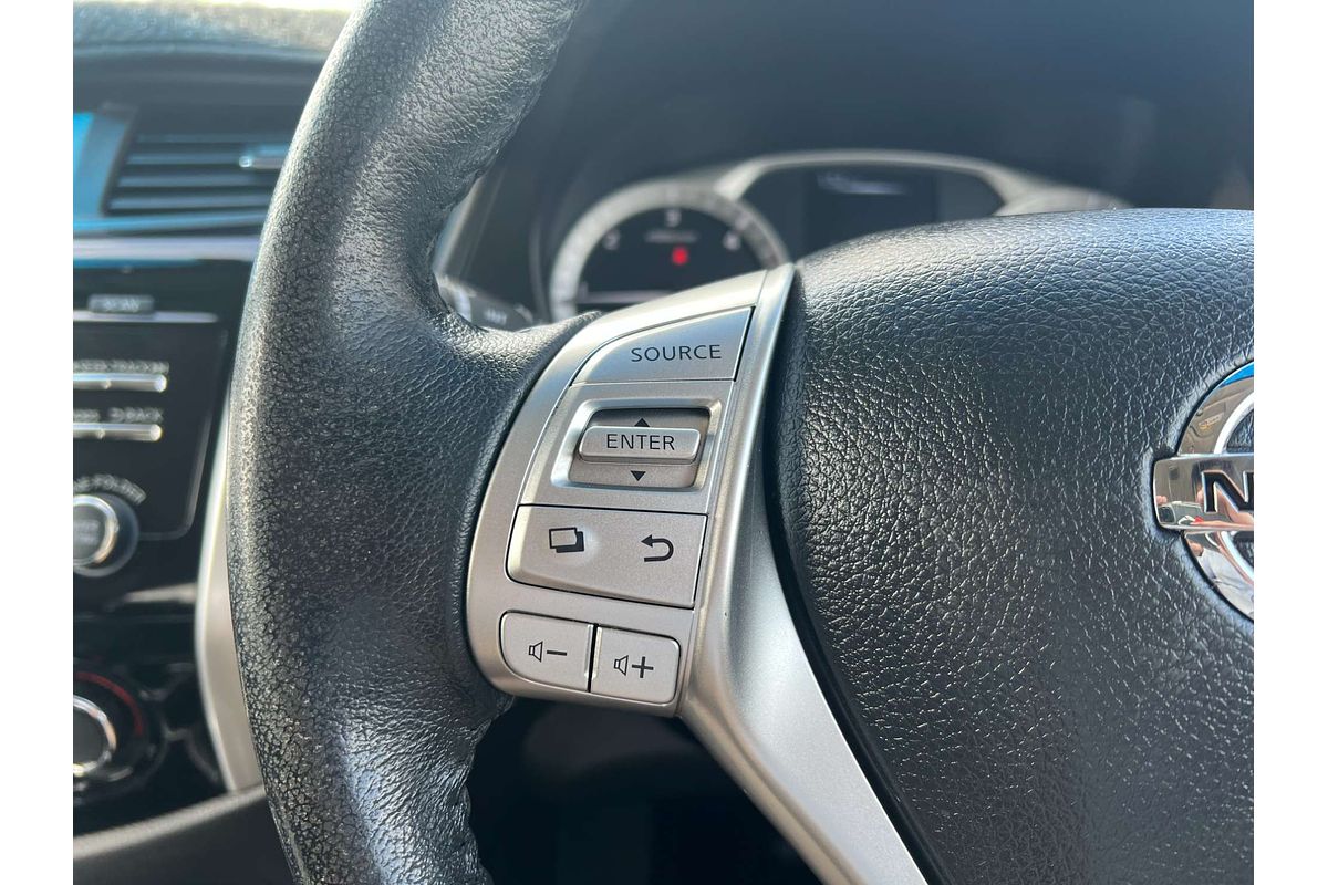 2015 Nissan Navara ST D23 4X4