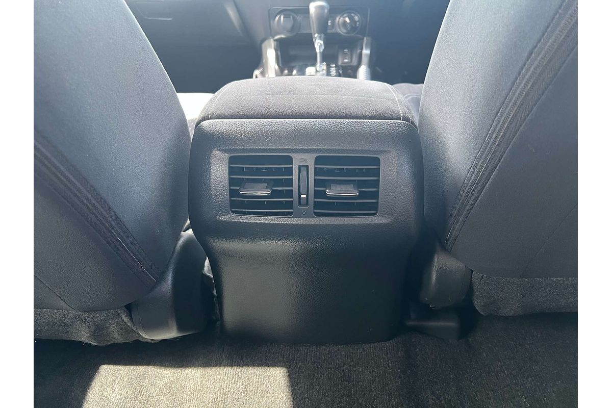 2015 Nissan Navara ST D23 4X4