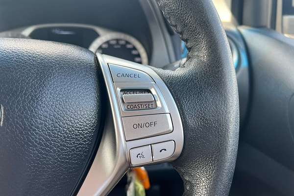 2015 Nissan Navara ST D23 4X4