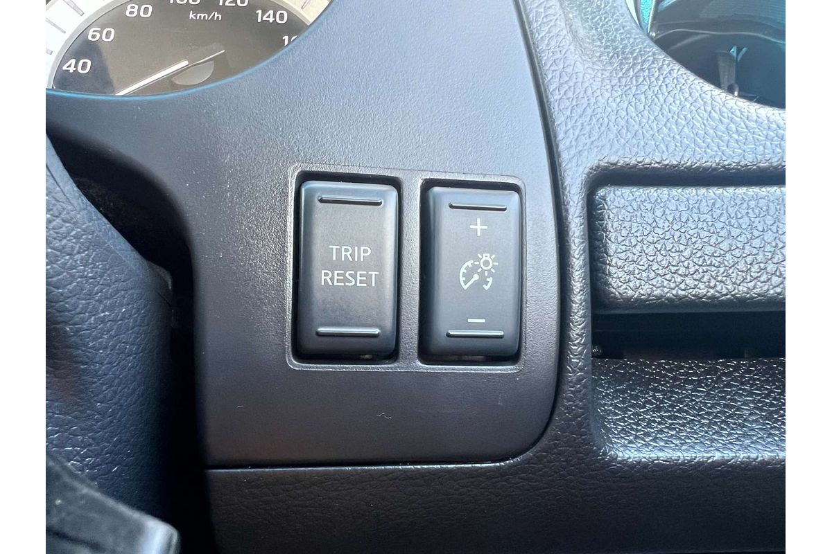 2015 Nissan Navara ST D23 4X4