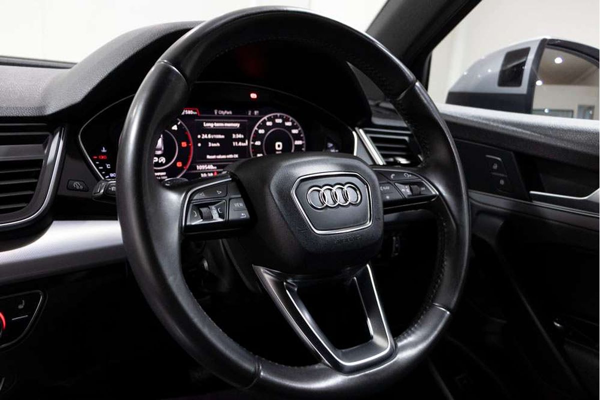 2019 Audi Q5 40 TDI design FY