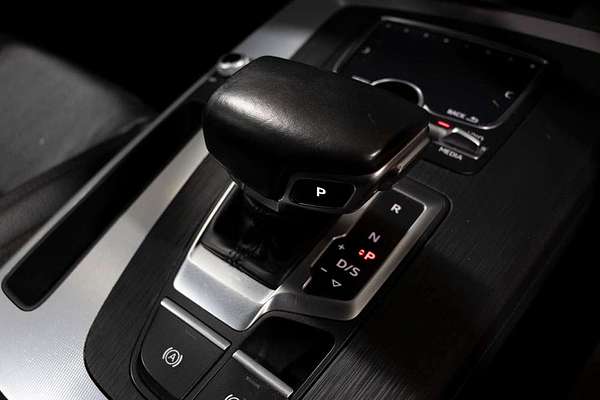 2019 Audi Q5 40 TDI design FY