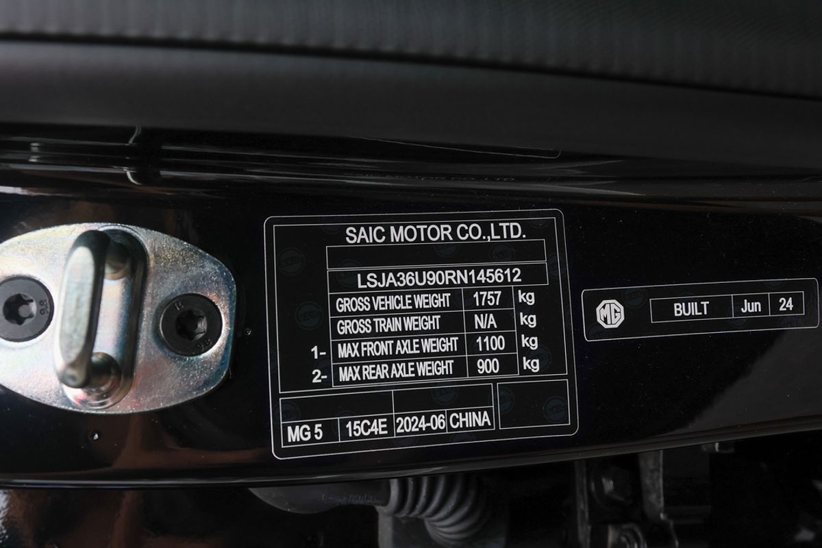 2024 MG MG5 Essence
