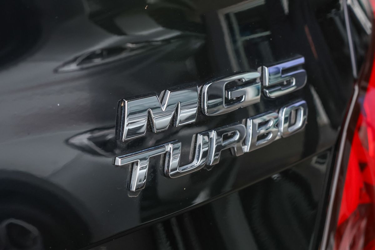 2024 MG MG5 Essence