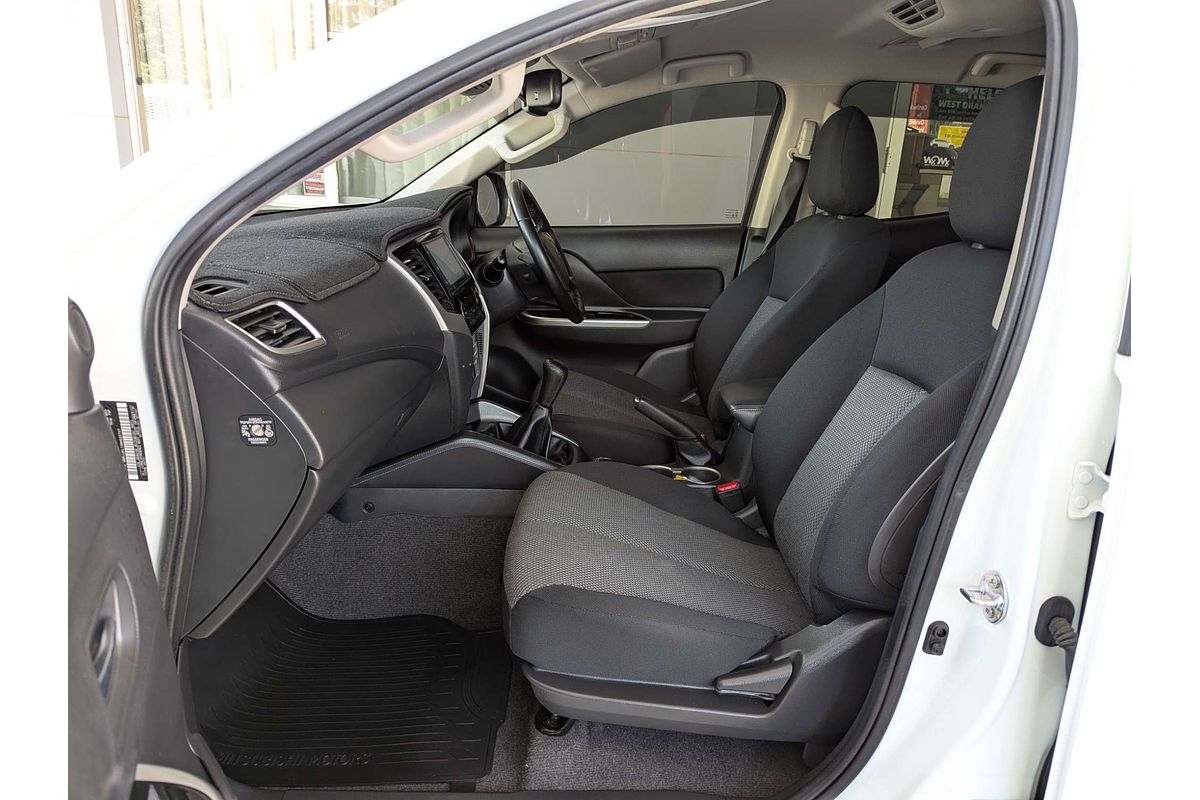 2021 Mitsubishi Triton GLS MR 4X4