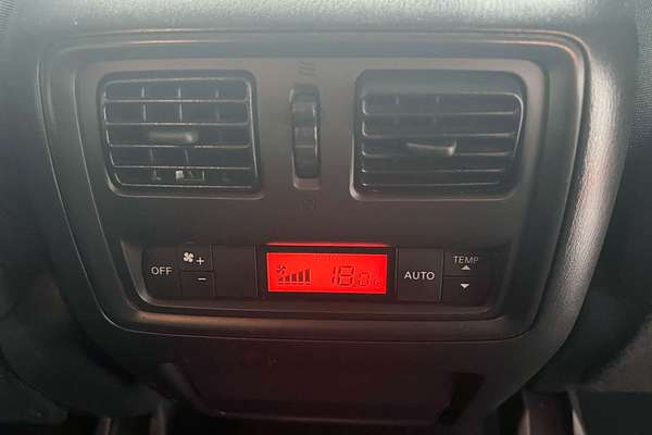 2018 Nissan Pathfinder ST R52 Series II
