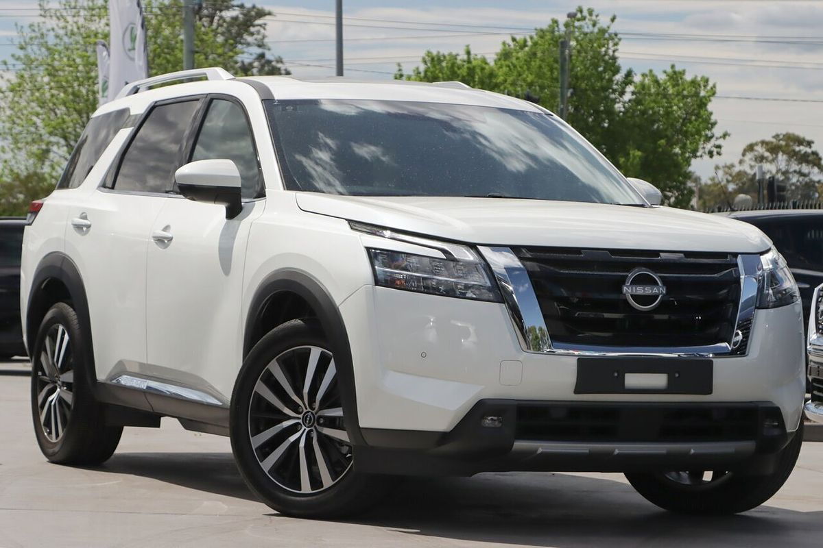 2023 Nissan Pathfinder Ti-L R53