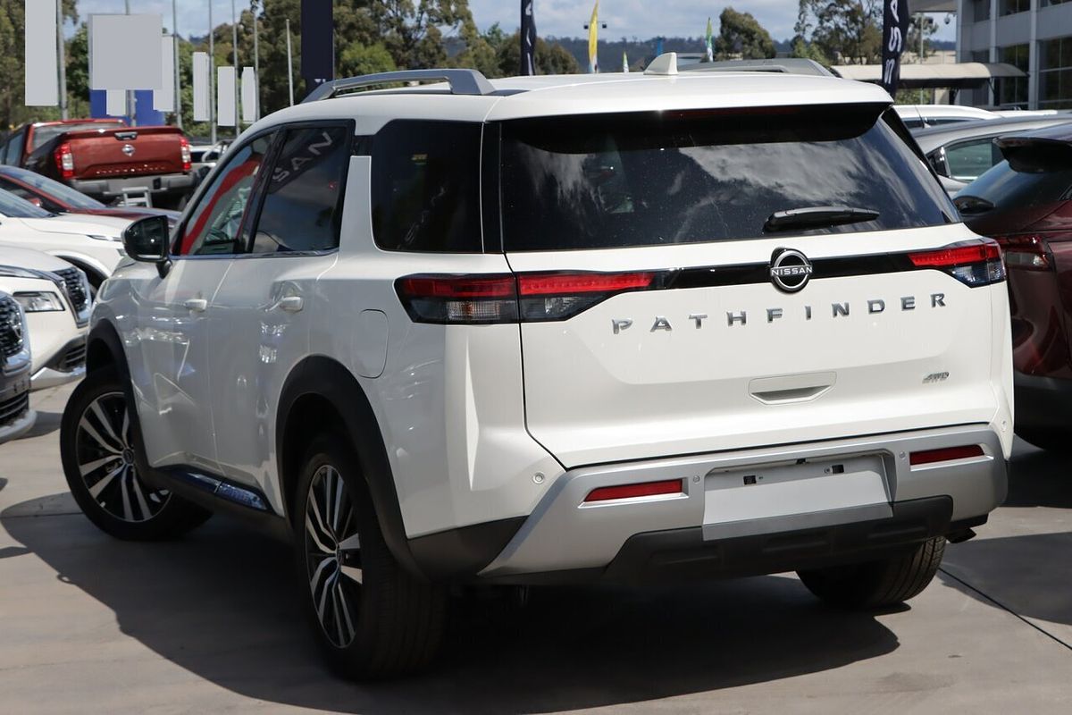 2023 Nissan Pathfinder Ti-L R53
