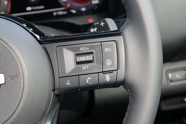 2023 Nissan Pathfinder Ti-L R53