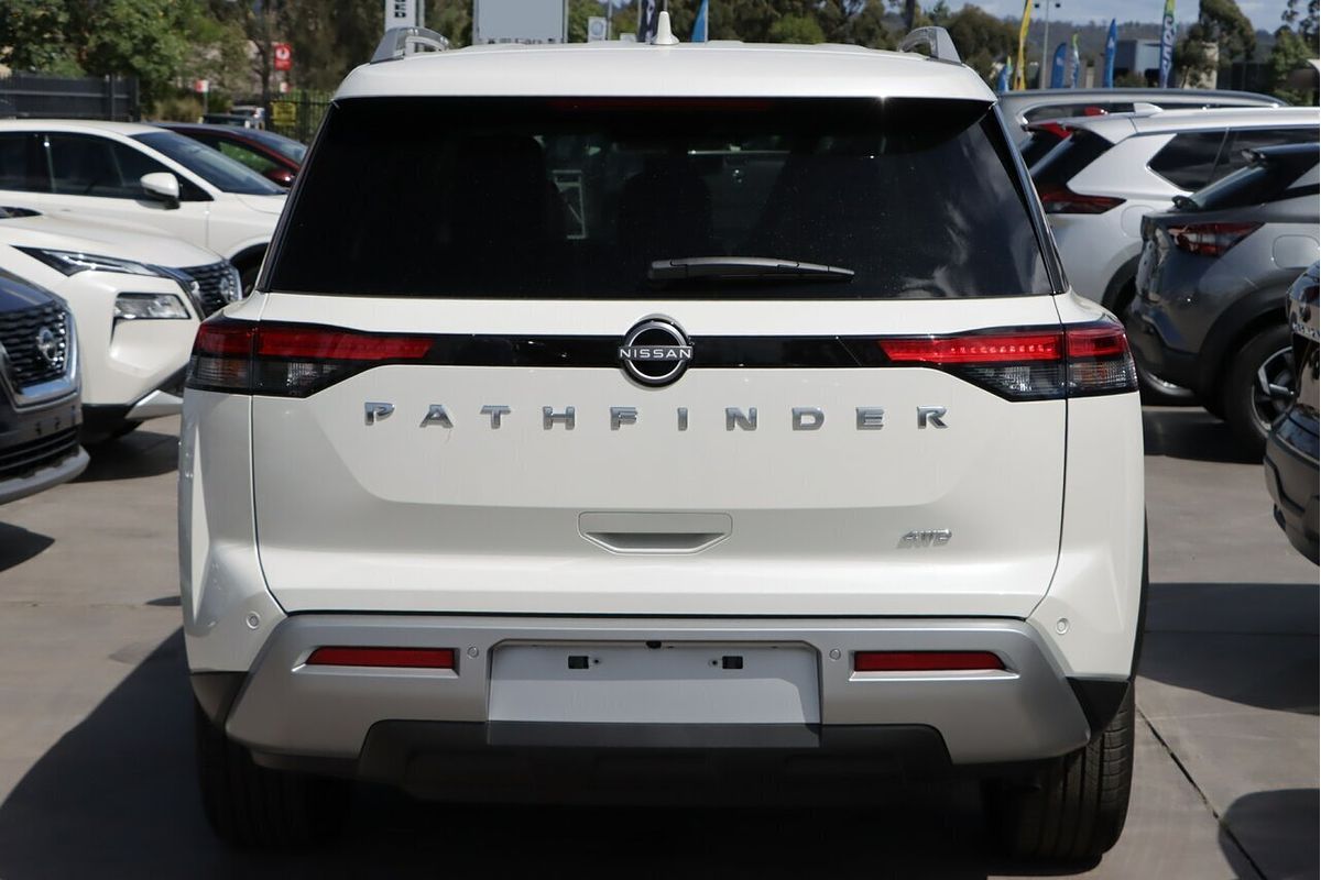2023 Nissan Pathfinder Ti-L R53