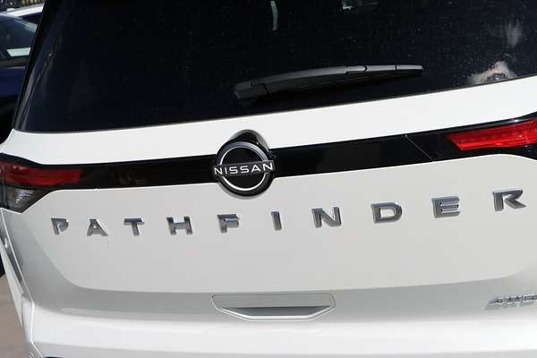 2023 Nissan Pathfinder Ti-L R53