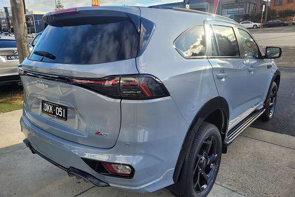 2025 Isuzu MU-X X-TERRAIN