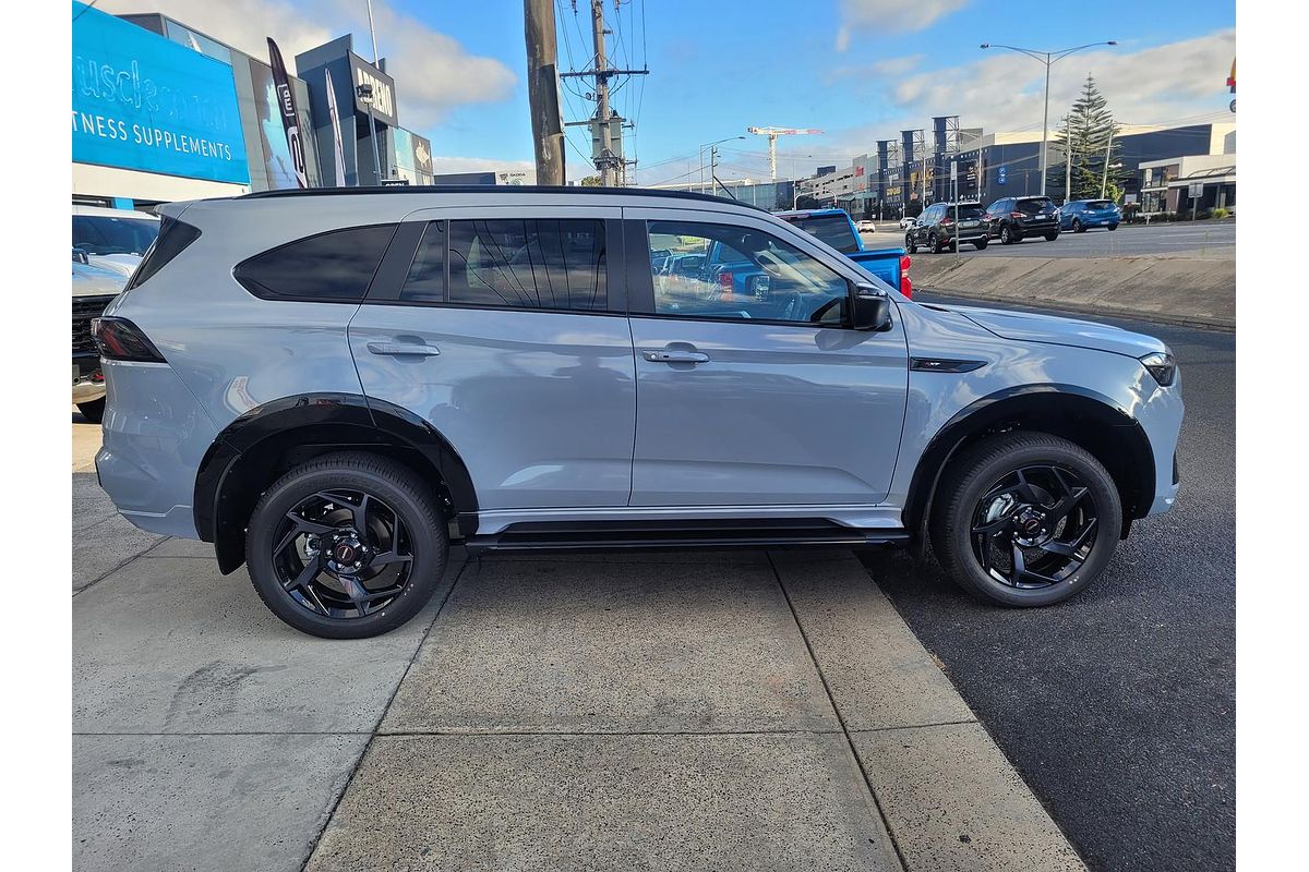 2025 Isuzu MU-X X-TERRAIN
