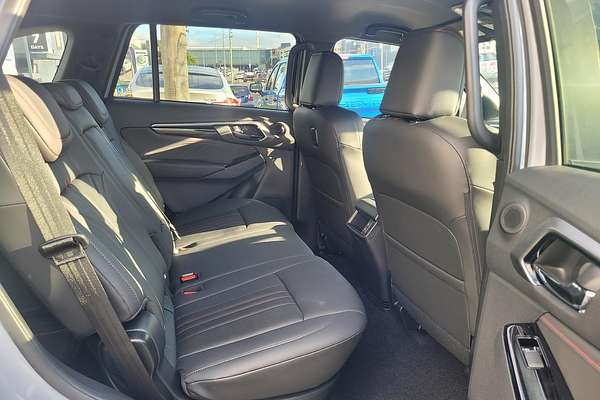 2025 Isuzu MU-X X-TERRAIN