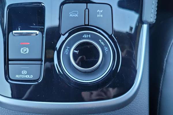 2025 Isuzu MU-X X-TERRAIN