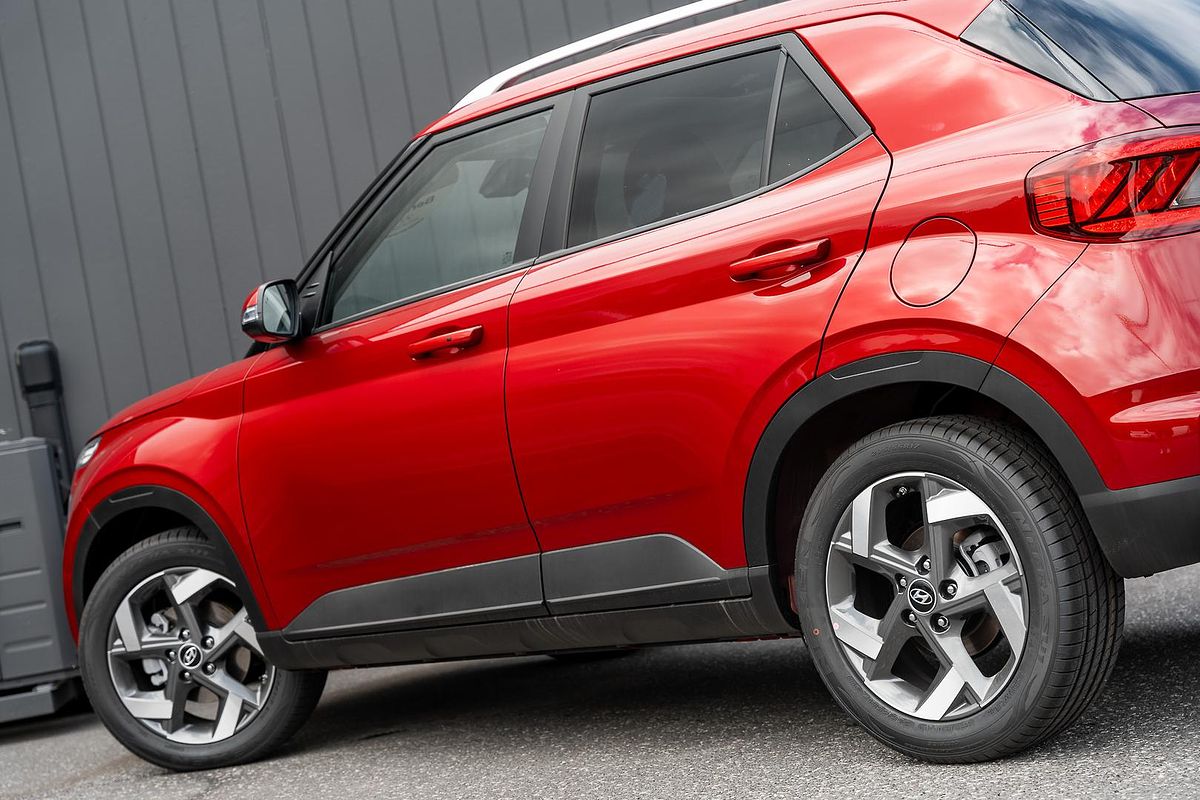 2025 Hyundai Venue Elite QX.V5