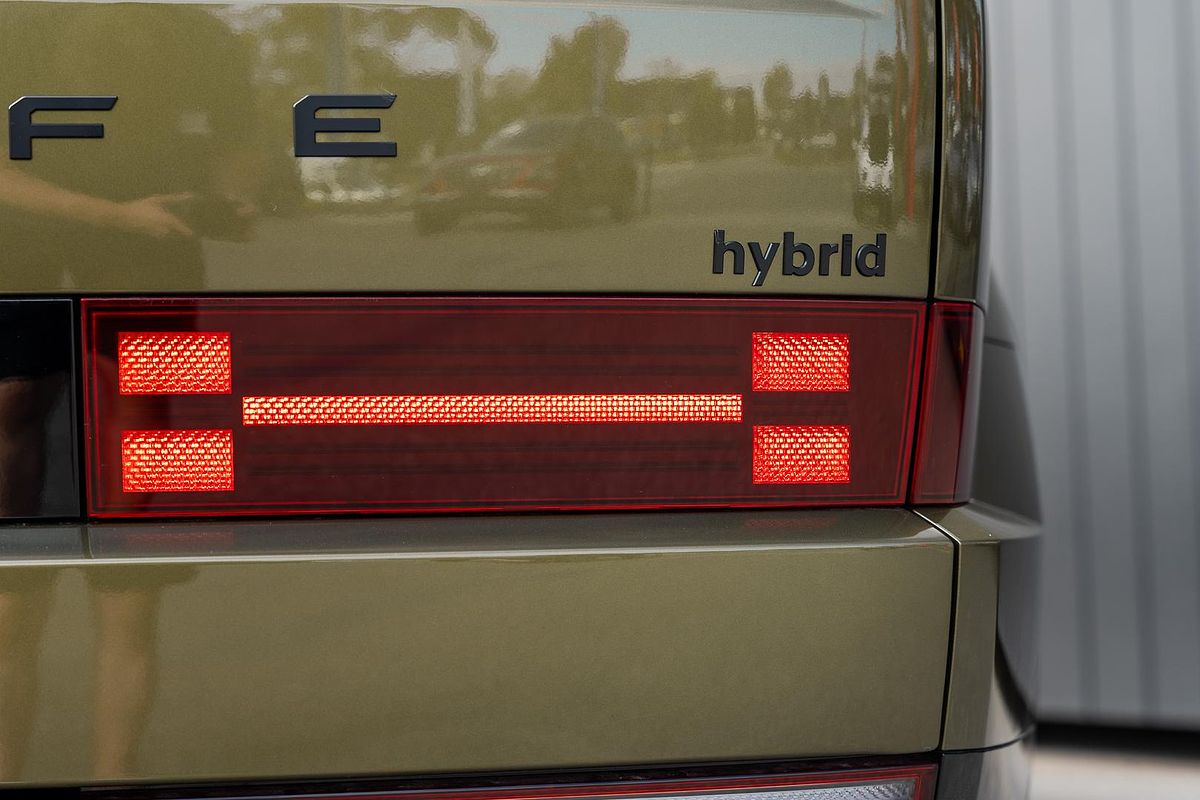 2025 Hyundai Santa Fe Hybrid Calligraphy MX5.V1