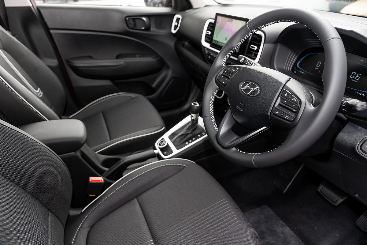 2025 Hyundai Venue Elite QX.V5