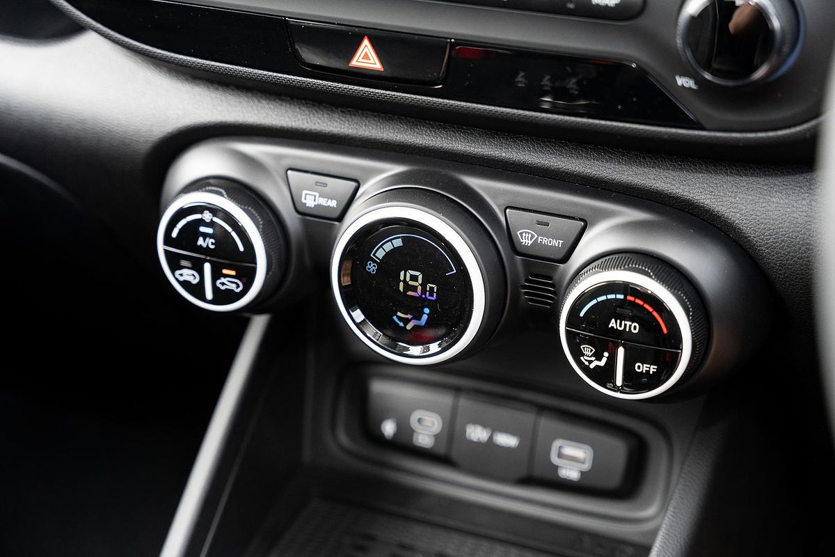 2025 Hyundai Venue Elite QX.V5