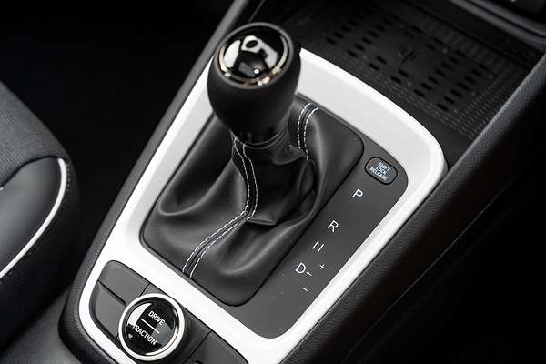 2025 Hyundai Venue Elite QX.V5
