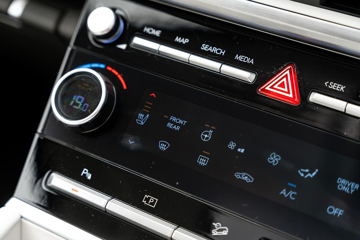 2025 Hyundai Santa Fe Hybrid Calligraphy MX5.V1