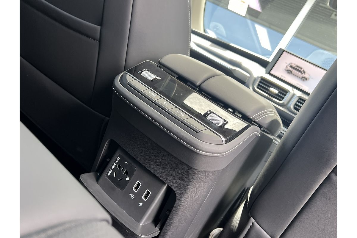 2024 LDV D90 Executive SV9A
