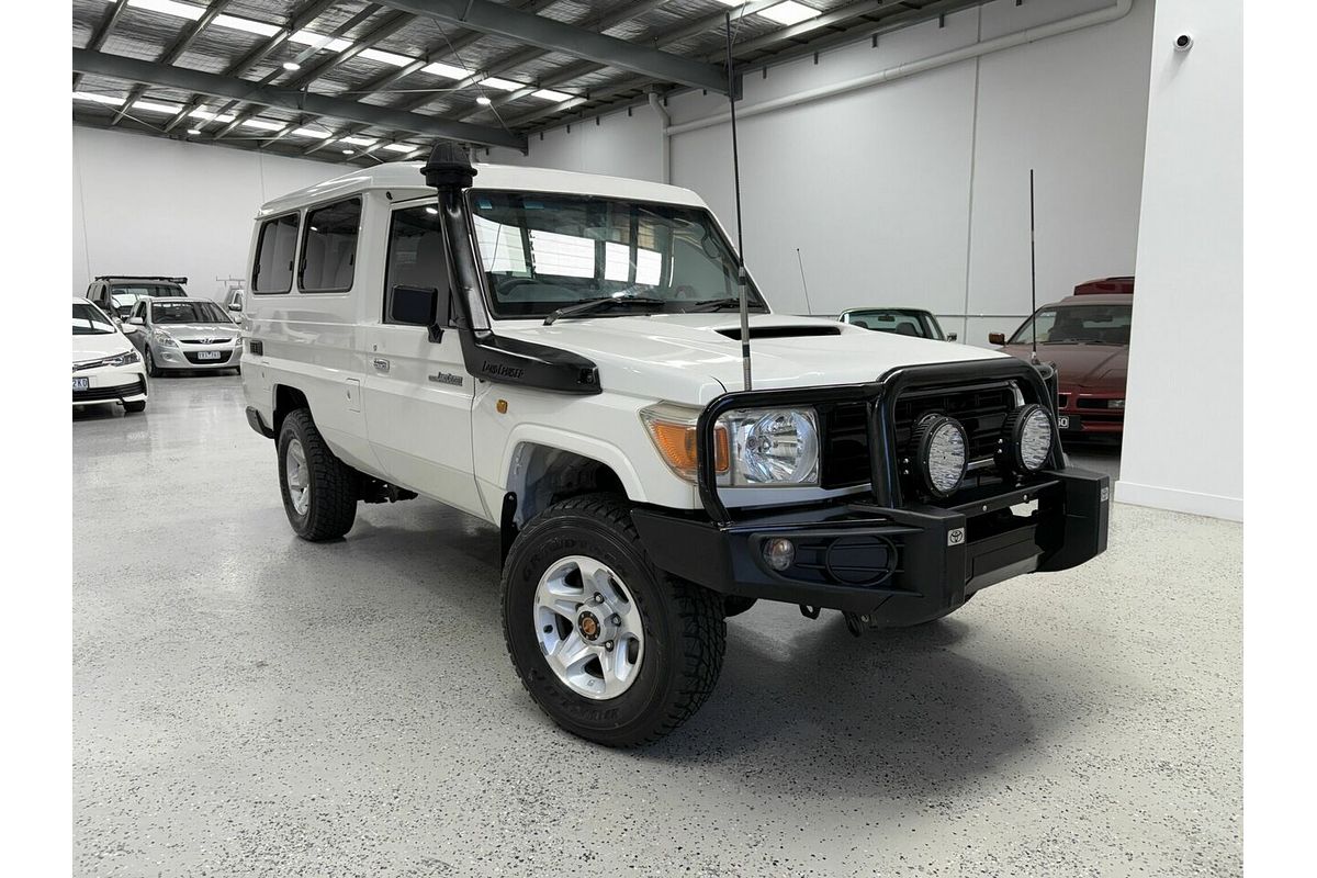 2011 Toyota Landcruiser Workmate Troopcarrier VDJ78R