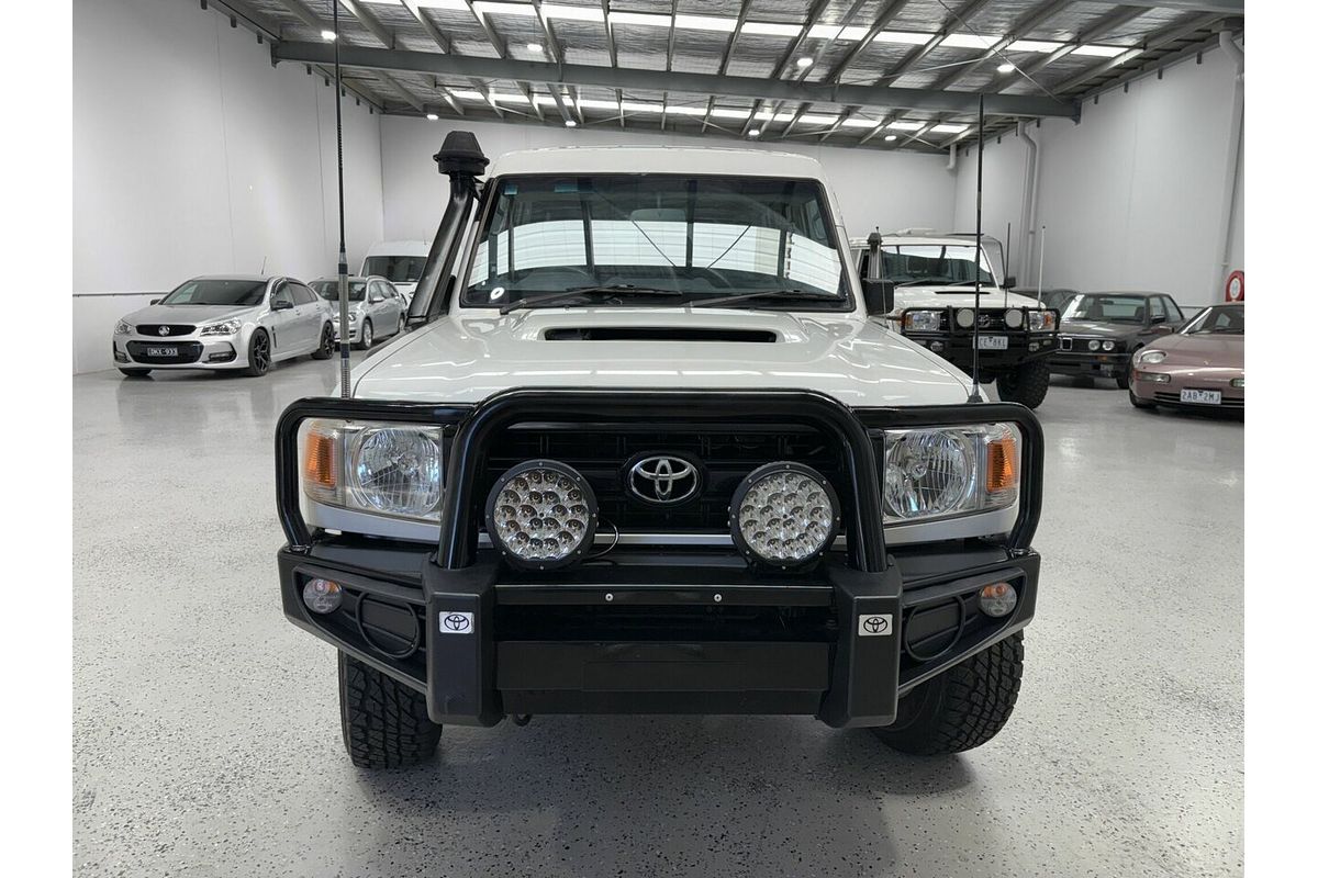 2011 Toyota Landcruiser Workmate Troopcarrier VDJ78R