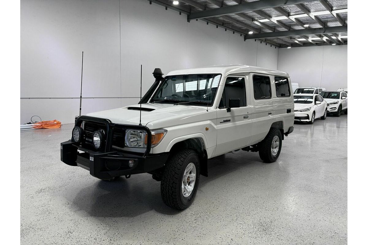 2011 Toyota Landcruiser Workmate Troopcarrier VDJ78R