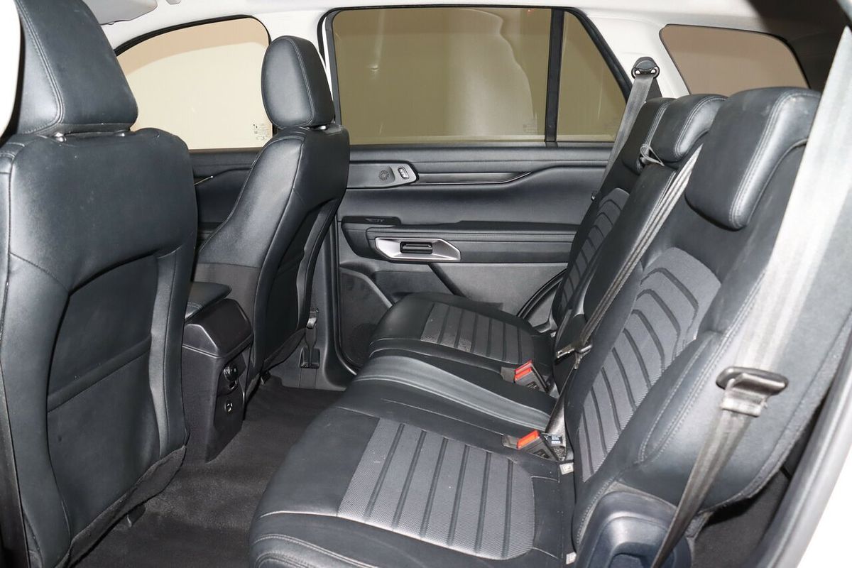 2023 Ford Everest Sport