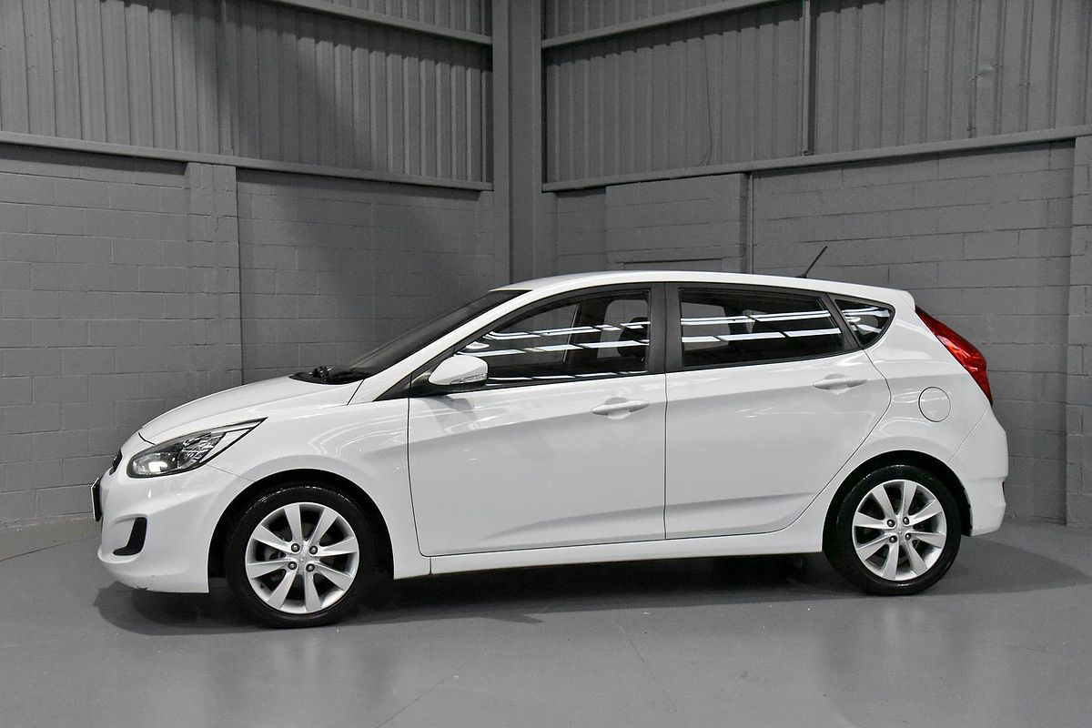 2018 Hyundai Accent Sport RB6