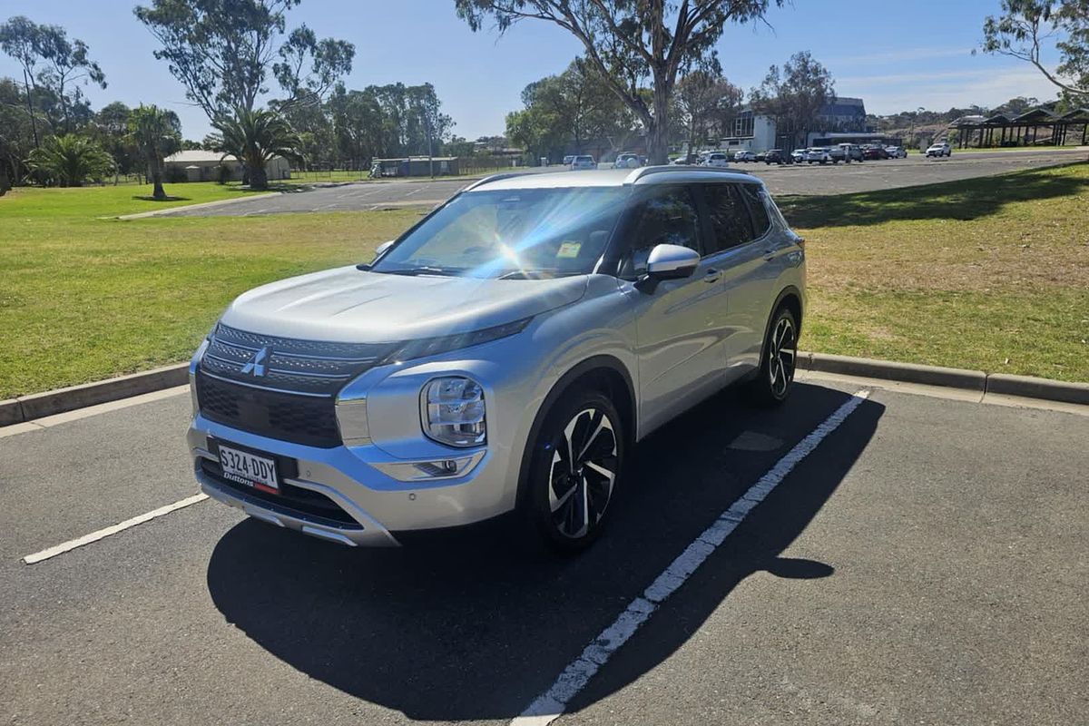 2024 Mitsubishi Outlander Aspire ZM