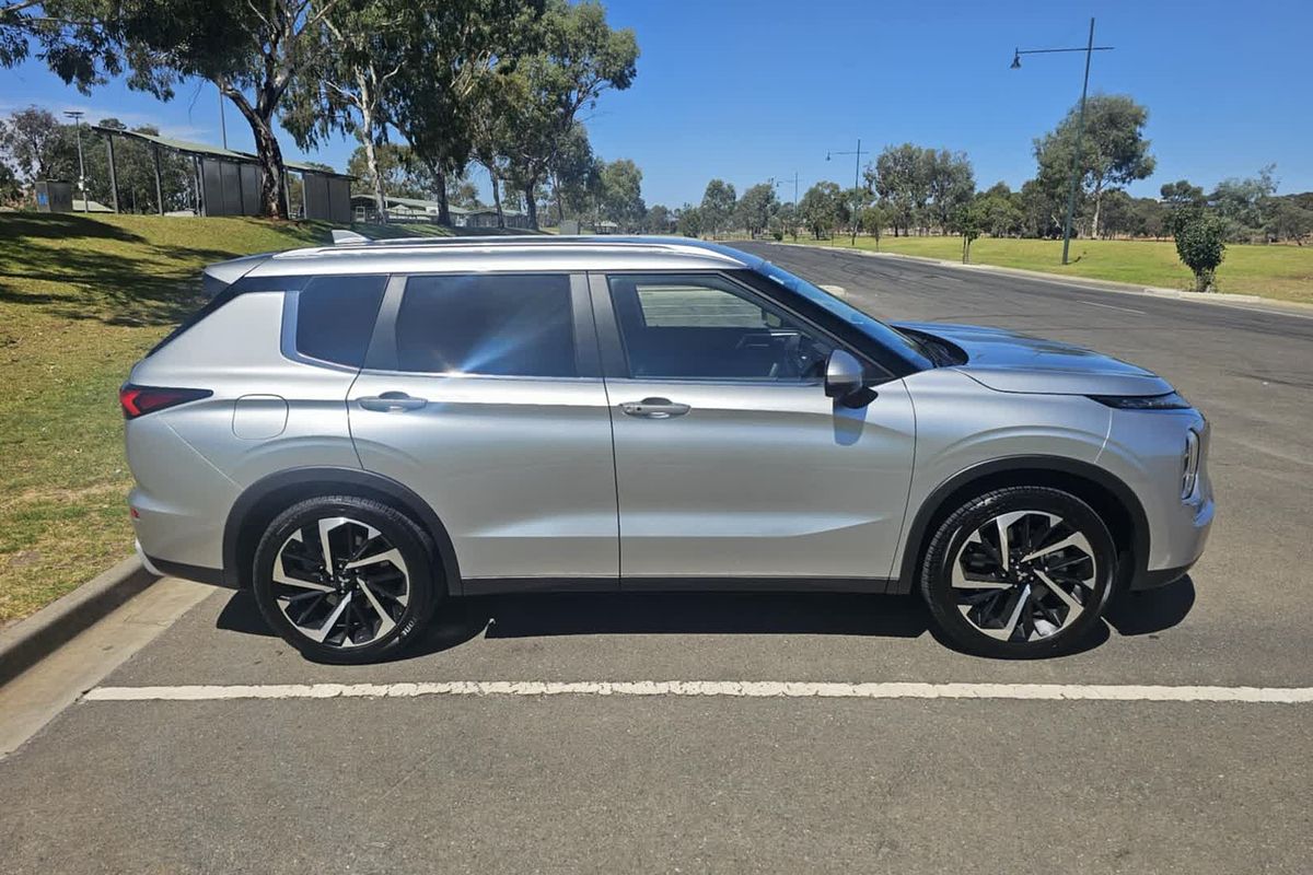 2024 Mitsubishi Outlander Aspire ZM