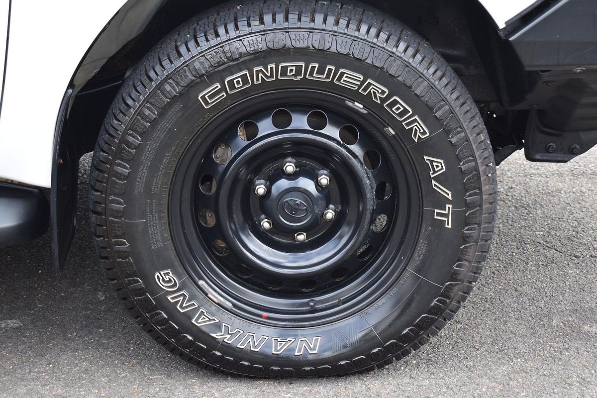 2020 Toyota Hilux SR GUN126R 4X4