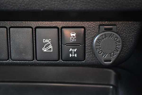 2020 Toyota Hilux SR GUN126R 4X4