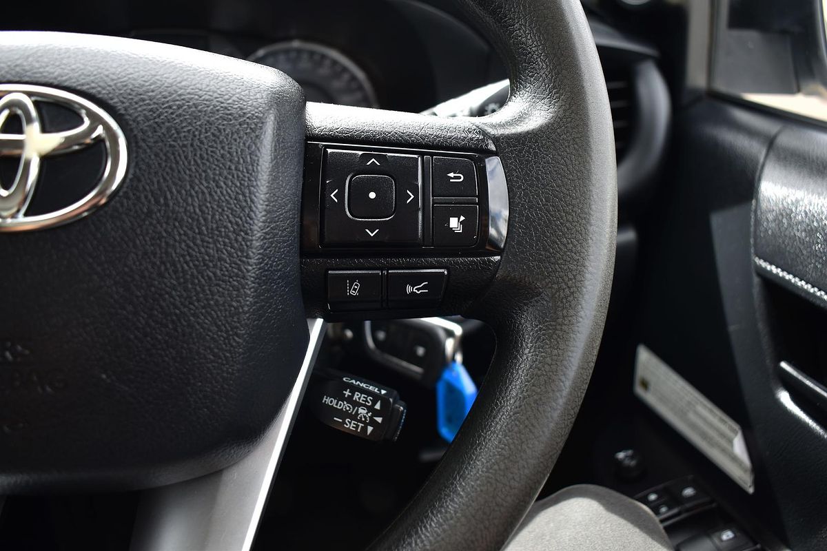 2020 Toyota Hilux SR GUN126R 4X4