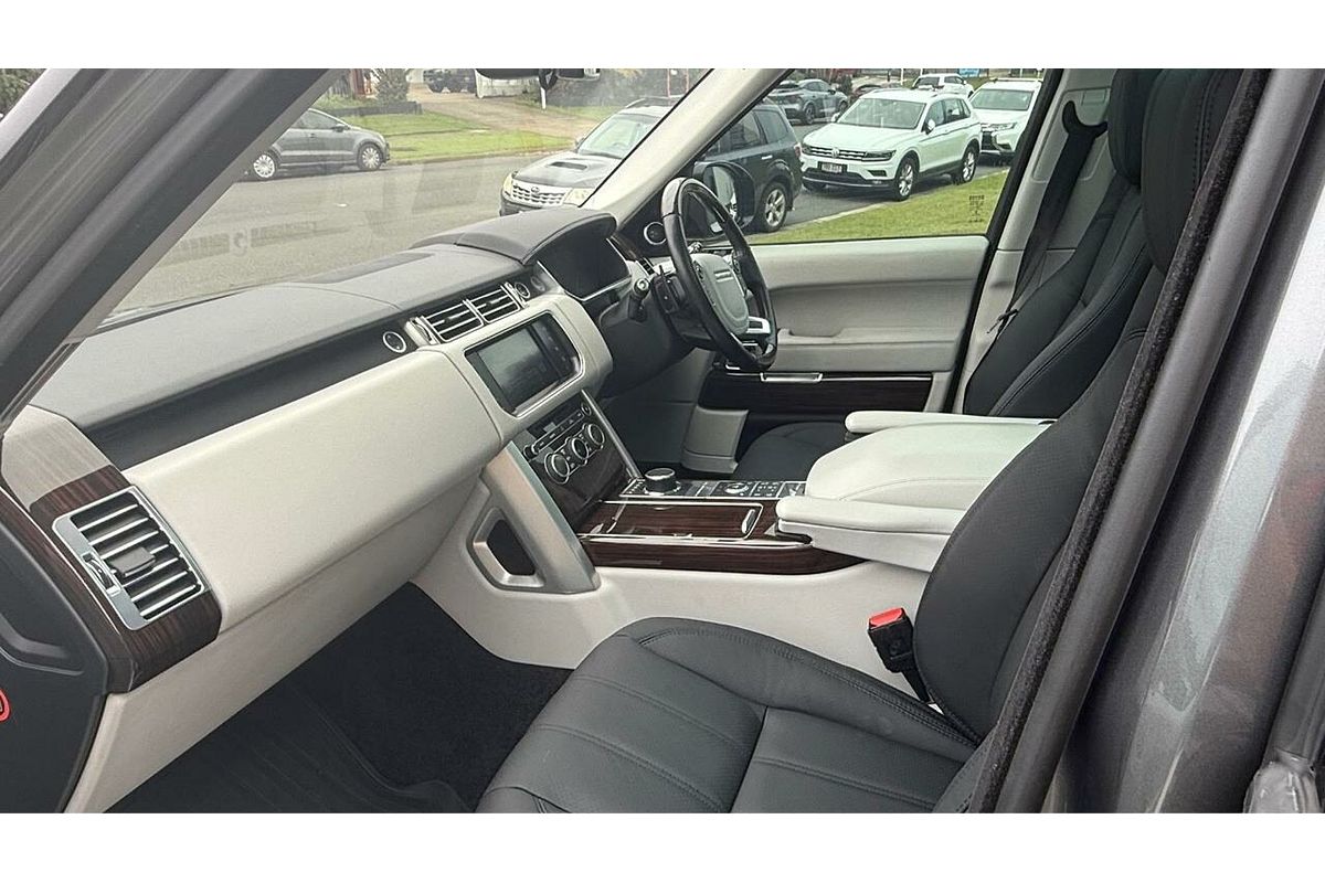 2016 Land Rover Range Rover SDV8 Vogue SE L405