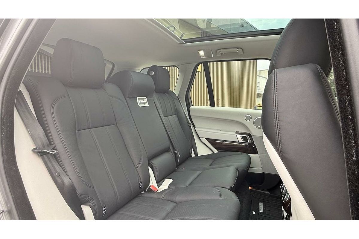 2016 Land Rover Range Rover SDV8 Vogue SE L405