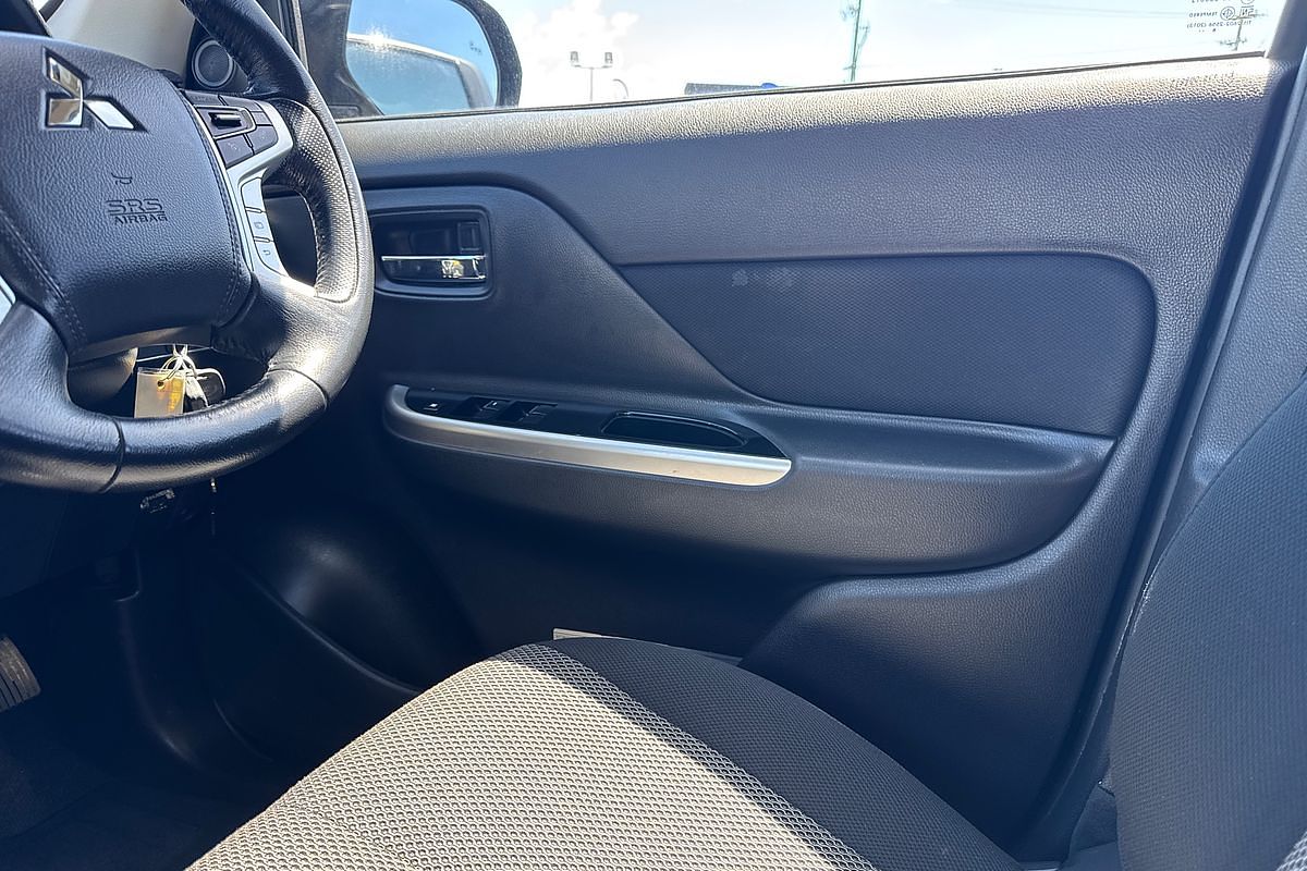 2019 Mitsubishi Triton GLS MR 4X4