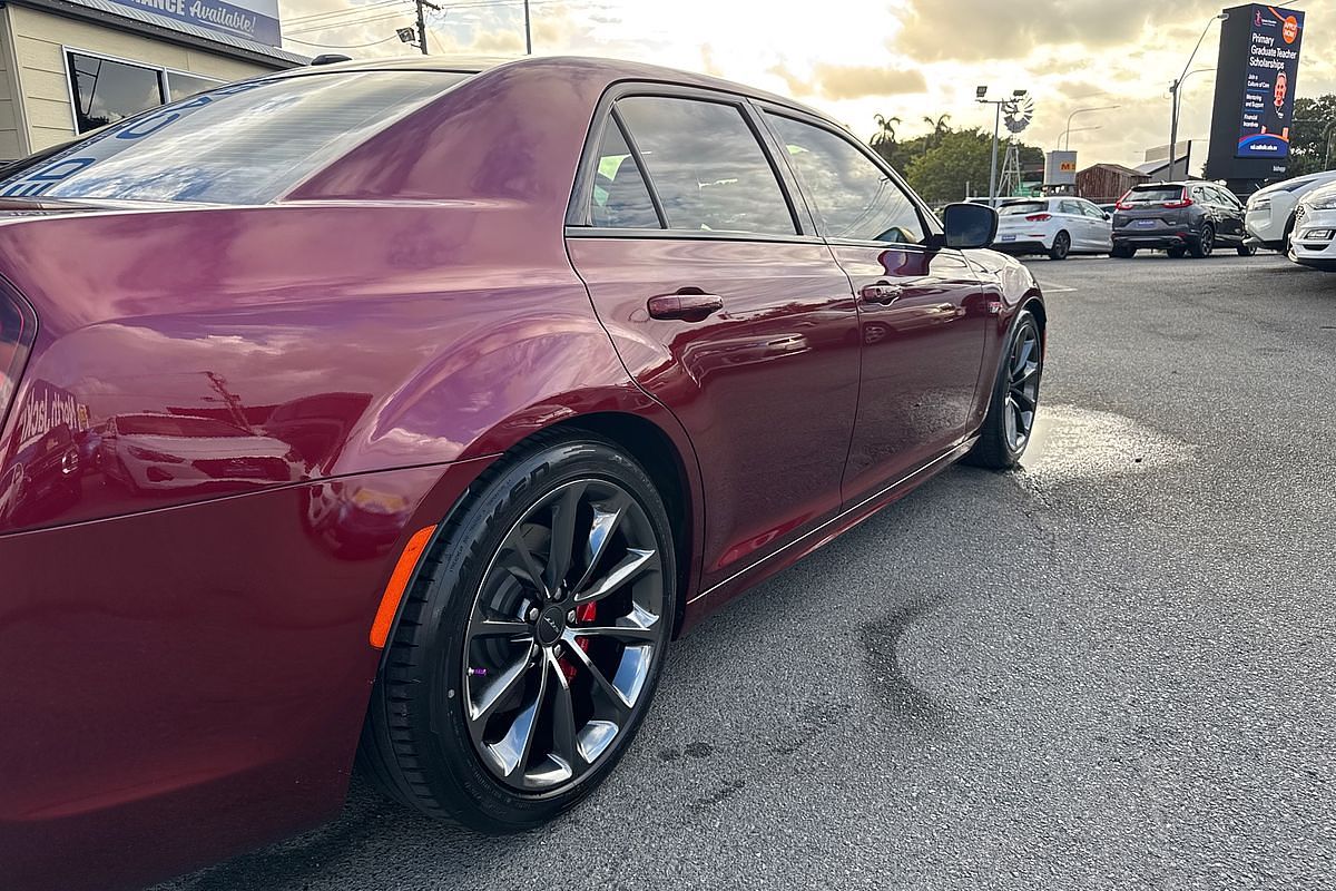 2019 Chrysler 300 SRT LX