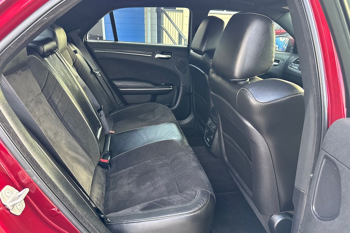 2019 Chrysler 300 SRT LX